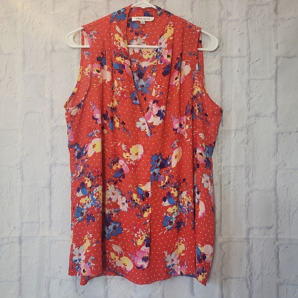 ROSE & OLIVE Floral and Polka-dot Sleeveless  Blouse